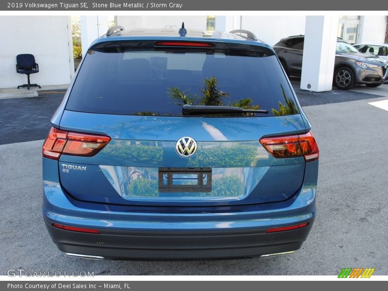 Stone Blue Metallic / Storm Gray 2019 Volkswagen Tiguan SE