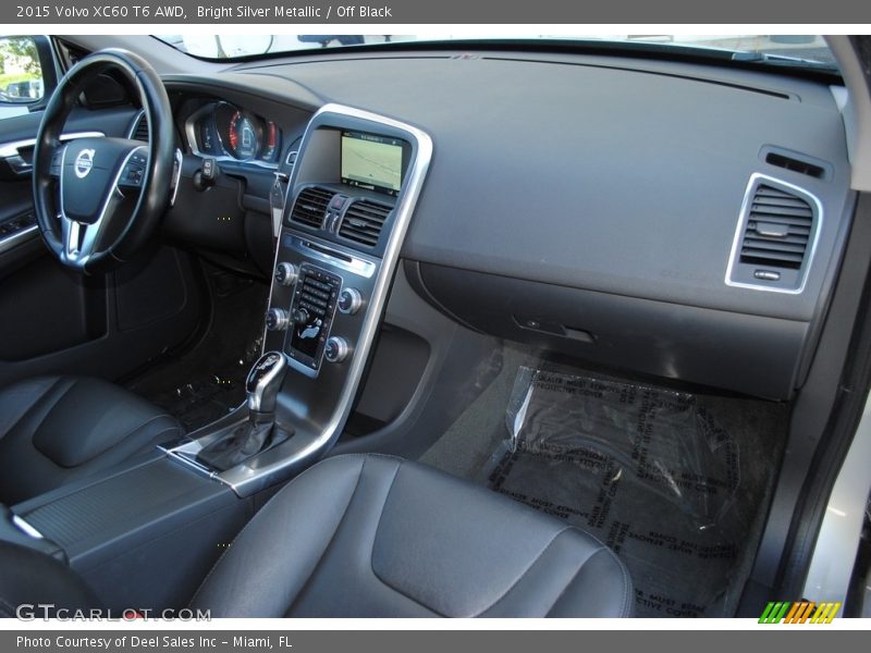 Bright Silver Metallic / Off Black 2015 Volvo XC60 T6 AWD
