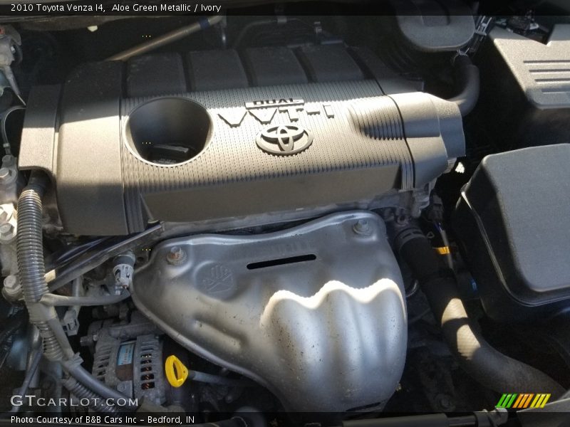 Aloe Green Metallic / Ivory 2010 Toyota Venza I4