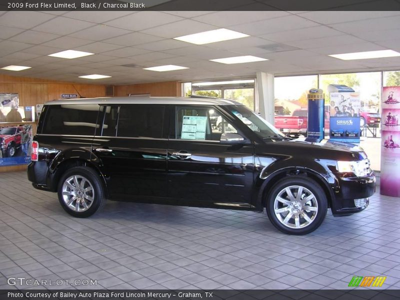Black / Charcoal Black 2009 Ford Flex Limited