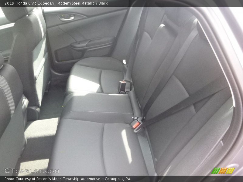 Modern Steel Metallic / Black 2019 Honda Civic EX Sedan