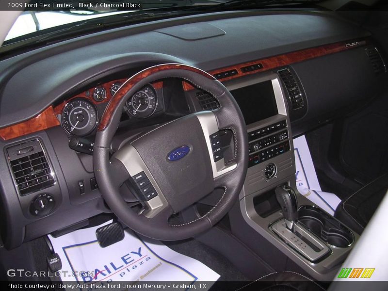 Black / Charcoal Black 2009 Ford Flex Limited