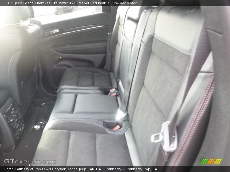 Velvet Red Pearl / Ruby Red/Black 2019 Jeep Grand Cherokee Trailhawk 4x4