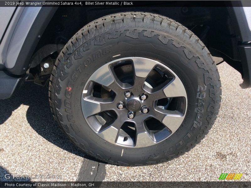 Billet Silver Metallic / Black 2019 Jeep Wrangler Unlimited Sahara 4x4