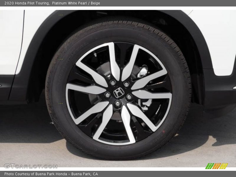 Platinum White Pearl / Beige 2020 Honda Pilot Touring
