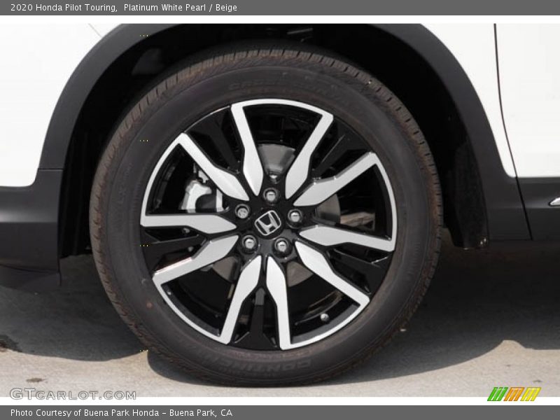 Platinum White Pearl / Beige 2020 Honda Pilot Touring