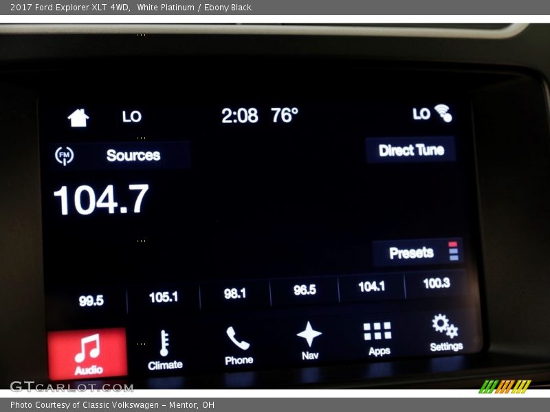 White Platinum / Ebony Black 2017 Ford Explorer XLT 4WD