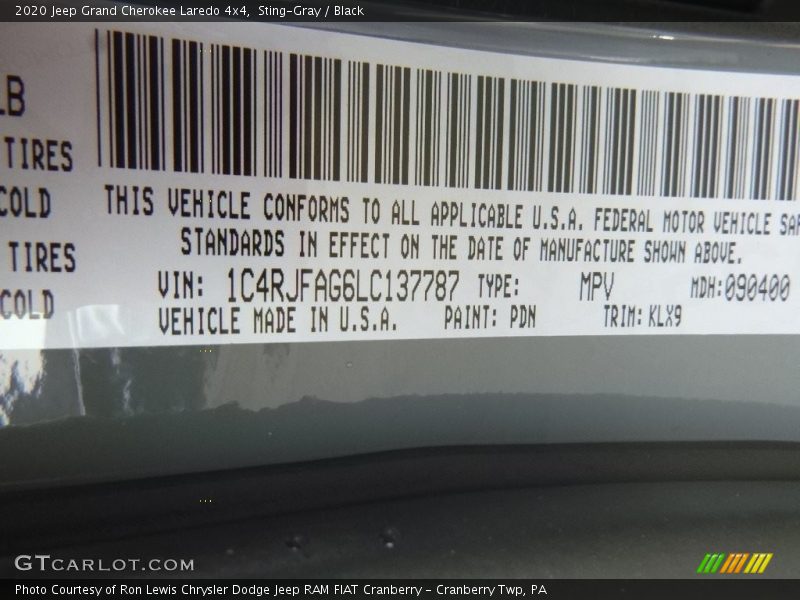 Sting-Gray / Black 2020 Jeep Grand Cherokee Laredo 4x4