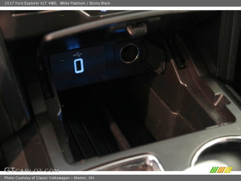 White Platinum / Ebony Black 2017 Ford Explorer XLT 4WD