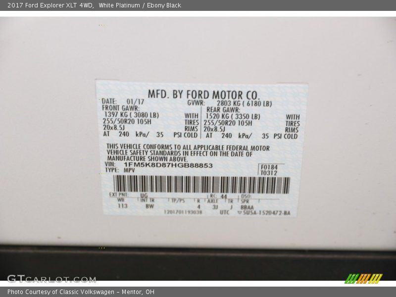 White Platinum / Ebony Black 2017 Ford Explorer XLT 4WD