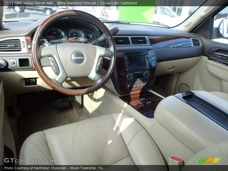 White Diamond Tintcoat / Cocoa/Light Cashmere 2011 GMC Yukon Denali AWD
