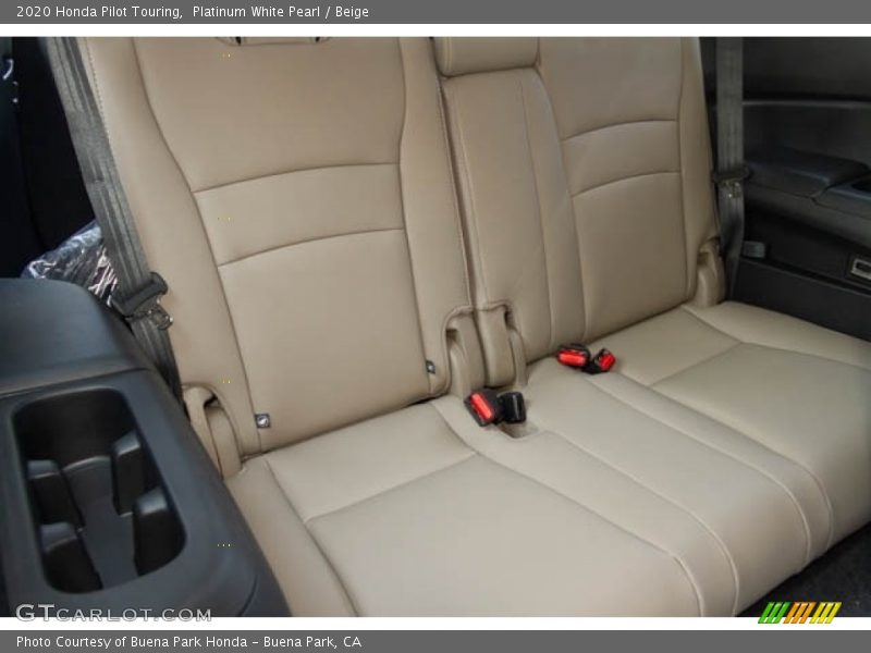 Platinum White Pearl / Beige 2020 Honda Pilot Touring