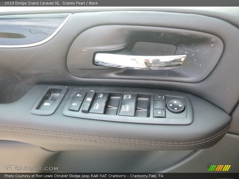 Granite Pearl / Black 2019 Dodge Grand Caravan SE