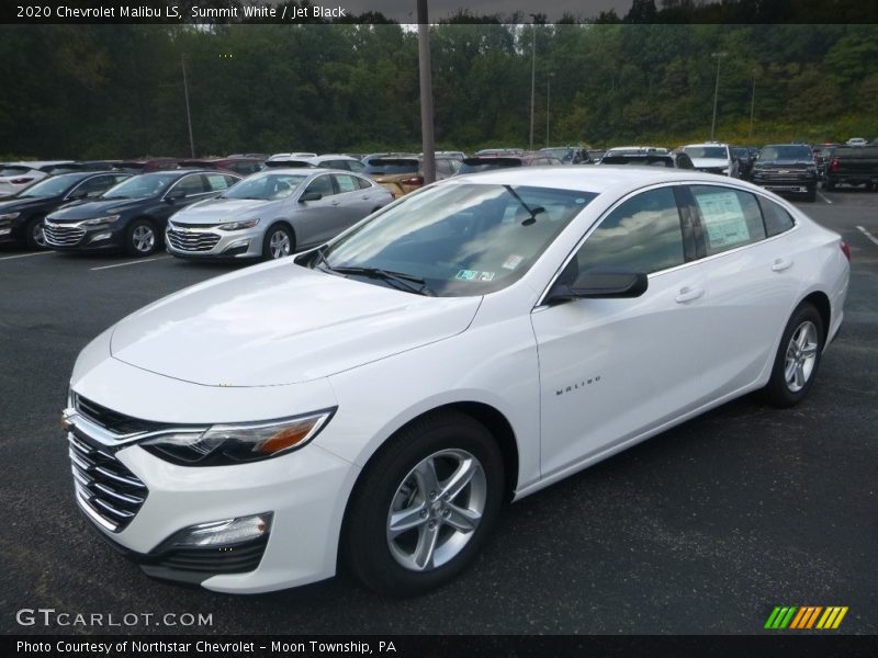 Front 3/4 View of 2020 Malibu LS