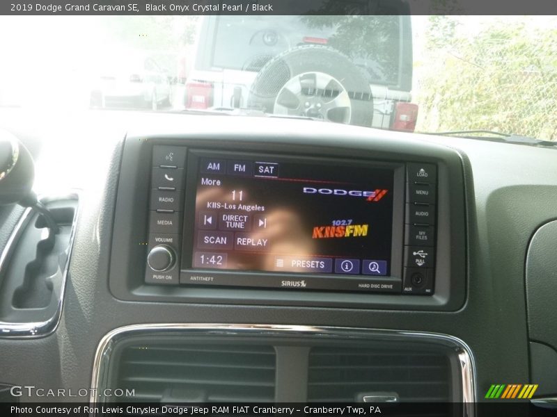 Black Onyx Crystal Pearl / Black 2019 Dodge Grand Caravan SE