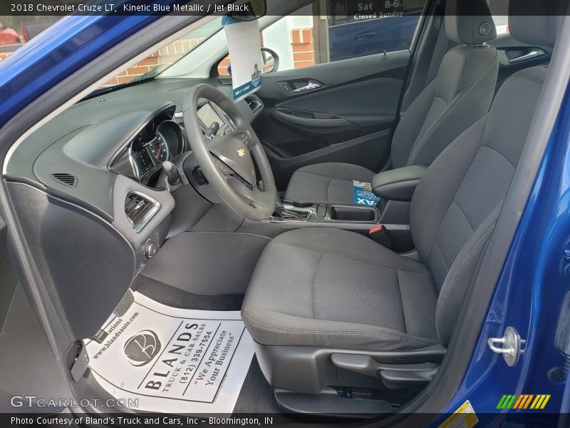 Kinetic Blue Metallic / Jet Black 2018 Chevrolet Cruze LT