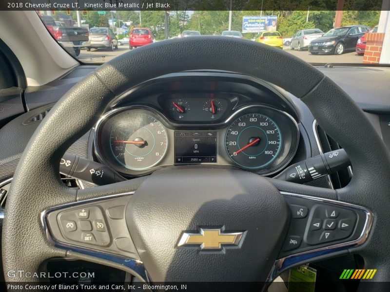 Kinetic Blue Metallic / Jet Black 2018 Chevrolet Cruze LT