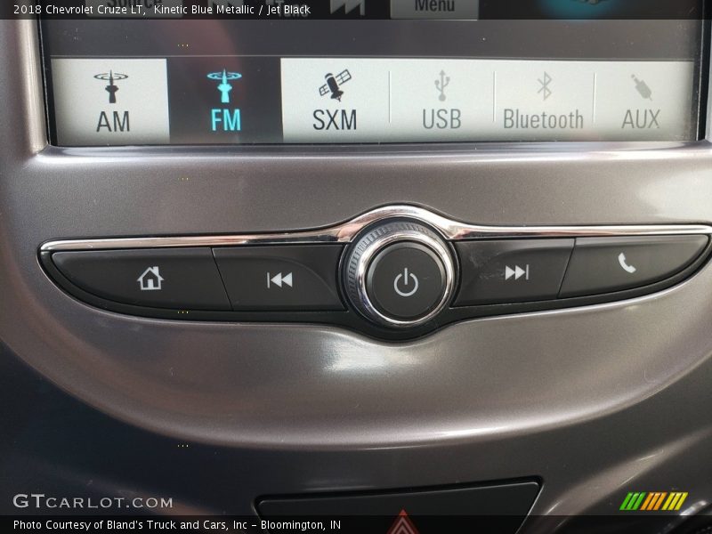 Kinetic Blue Metallic / Jet Black 2018 Chevrolet Cruze LT