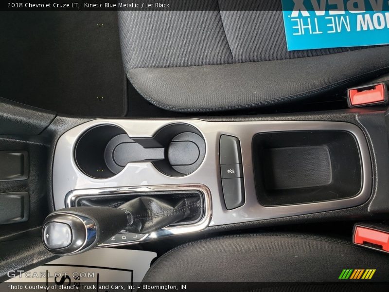 Kinetic Blue Metallic / Jet Black 2018 Chevrolet Cruze LT
