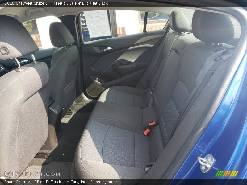Kinetic Blue Metallic / Jet Black 2018 Chevrolet Cruze LT
