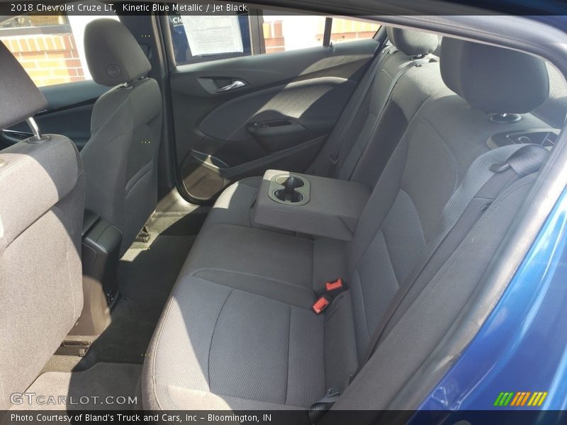 Kinetic Blue Metallic / Jet Black 2018 Chevrolet Cruze LT