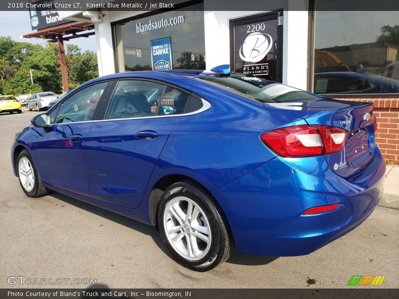 Kinetic Blue Metallic / Jet Black 2018 Chevrolet Cruze LT