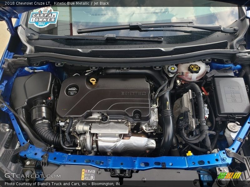 Kinetic Blue Metallic / Jet Black 2018 Chevrolet Cruze LT