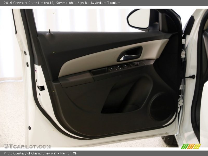Summit White / Jet Black/Medium Titanium 2016 Chevrolet Cruze Limited LS