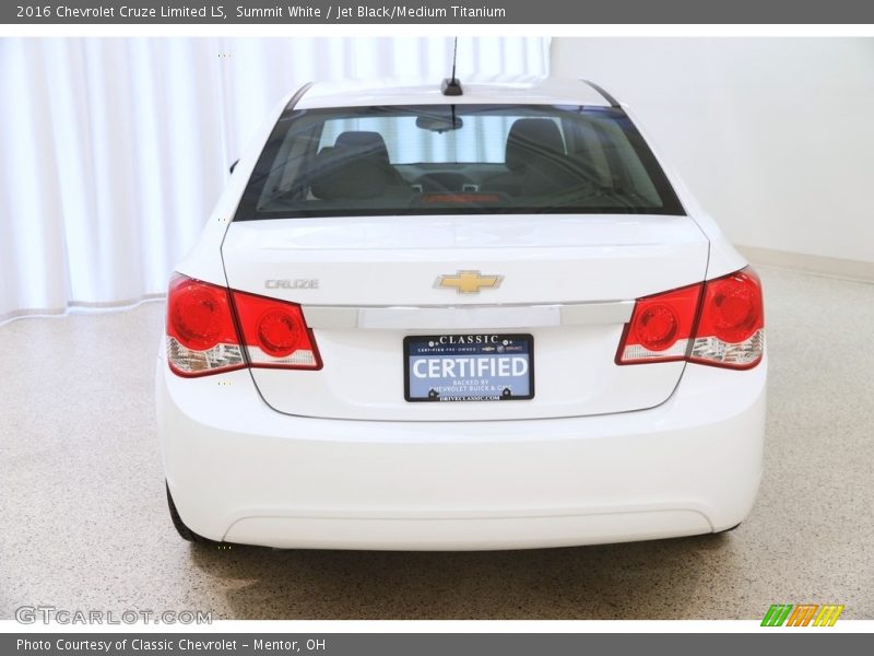 Summit White / Jet Black/Medium Titanium 2016 Chevrolet Cruze Limited LS