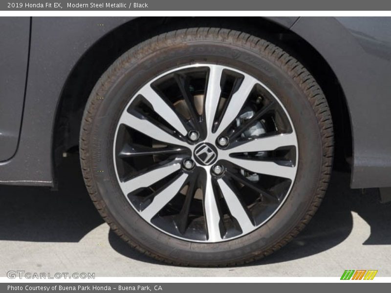 Modern Steel Metallic / Black 2019 Honda Fit EX