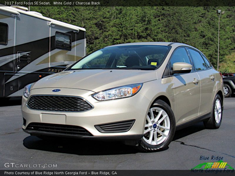 White Gold / Charcoal Black 2017 Ford Focus SE Sedan