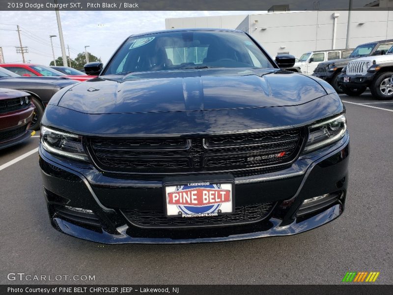 Pitch Black / Black 2019 Dodge Charger SXT