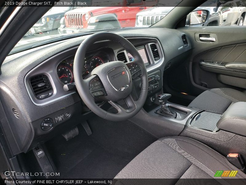 Pitch Black / Black 2019 Dodge Charger SXT
