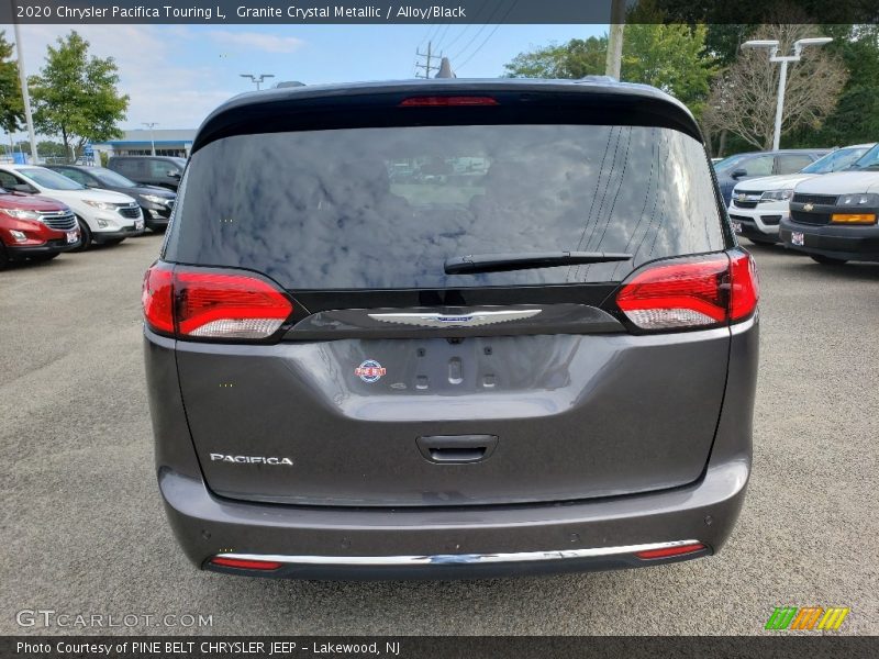 Granite Crystal Metallic / Alloy/Black 2020 Chrysler Pacifica Touring L