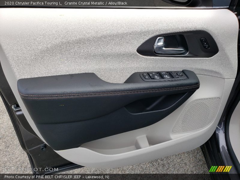 Granite Crystal Metallic / Alloy/Black 2020 Chrysler Pacifica Touring L