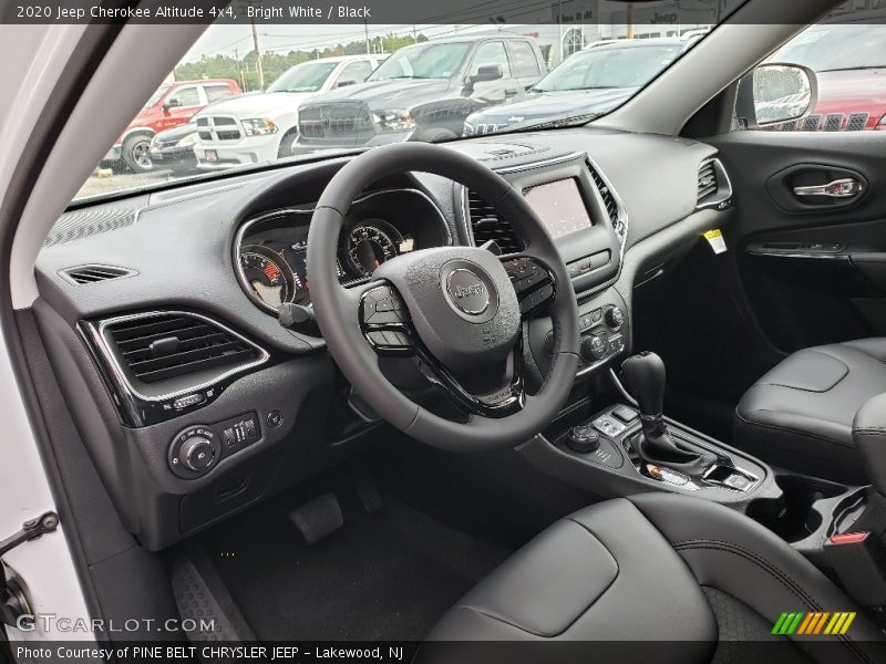 Bright White / Black 2020 Jeep Cherokee Altitude 4x4