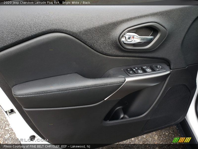 Bright White / Black 2020 Jeep Cherokee Latitude Plus 4x4