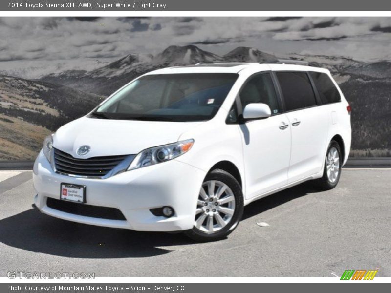 Super White / Light Gray 2014 Toyota Sienna XLE AWD