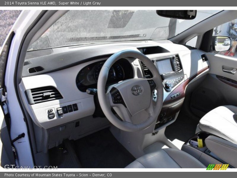 Super White / Light Gray 2014 Toyota Sienna XLE AWD