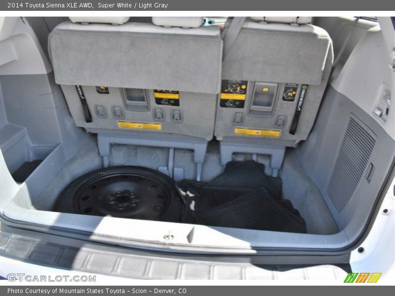 Super White / Light Gray 2014 Toyota Sienna XLE AWD