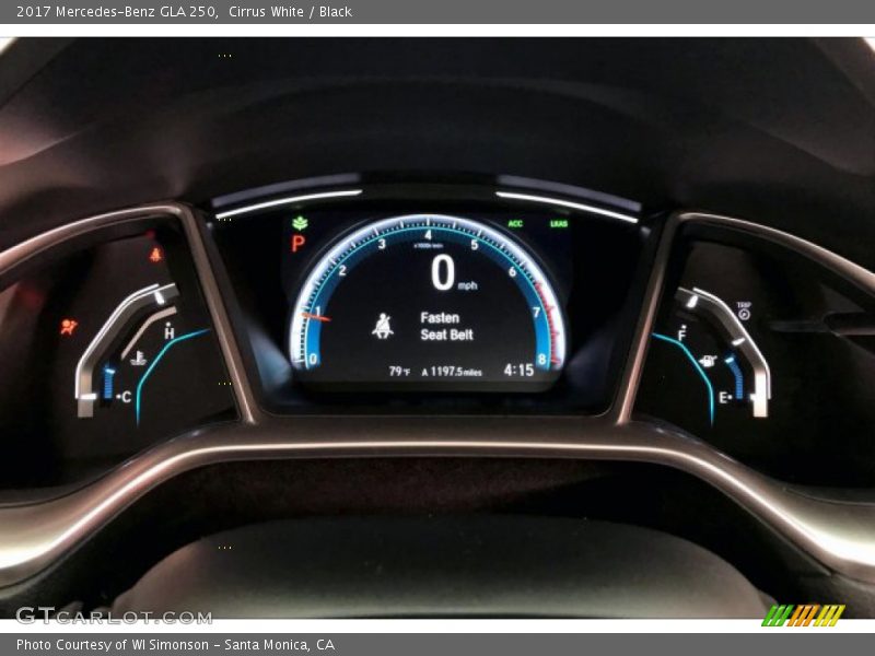 Cirrus White / Black 2017 Mercedes-Benz GLA 250