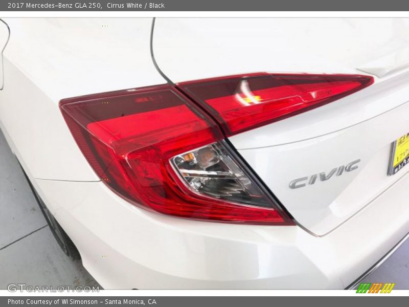 Cirrus White / Black 2017 Mercedes-Benz GLA 250