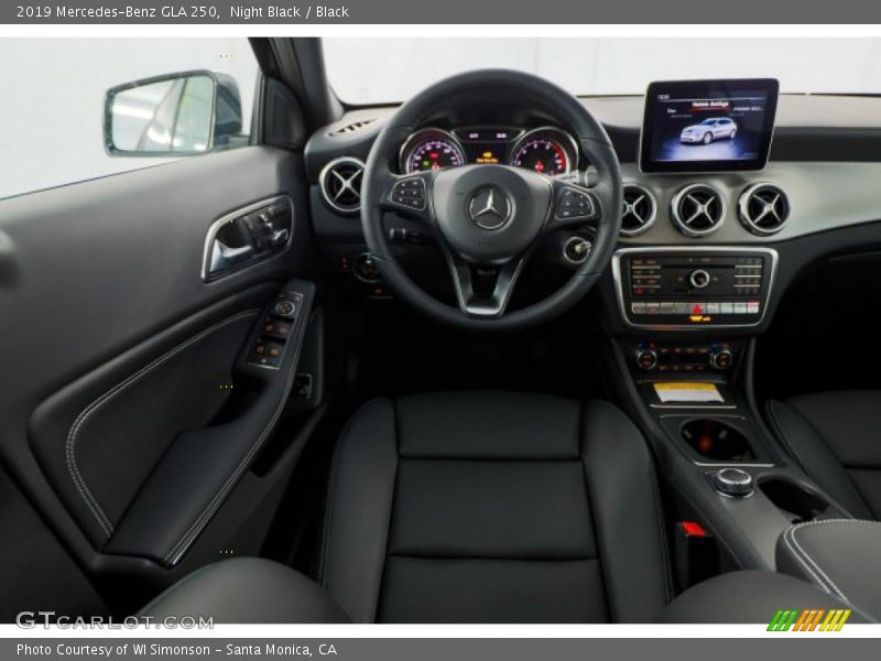 Night Black / Black 2019 Mercedes-Benz GLA 250