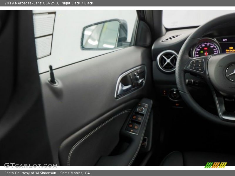 Night Black / Black 2019 Mercedes-Benz GLA 250