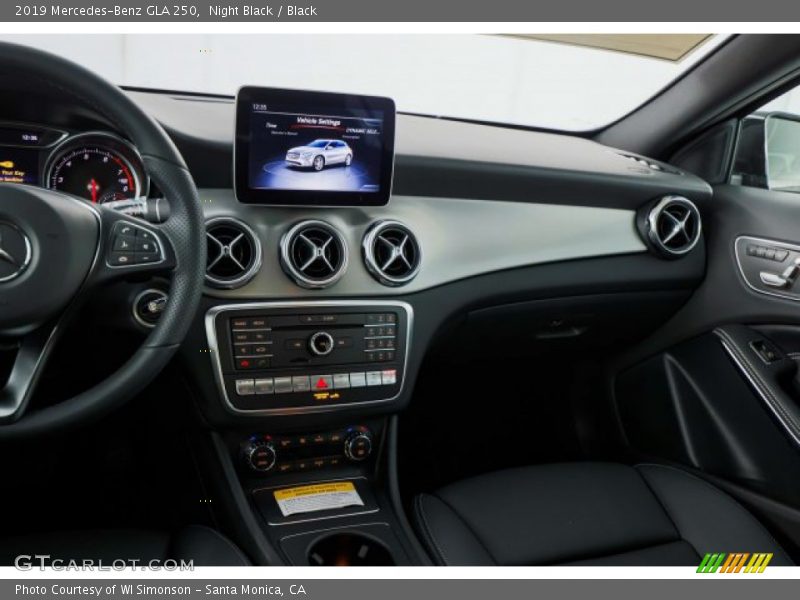 Night Black / Black 2019 Mercedes-Benz GLA 250