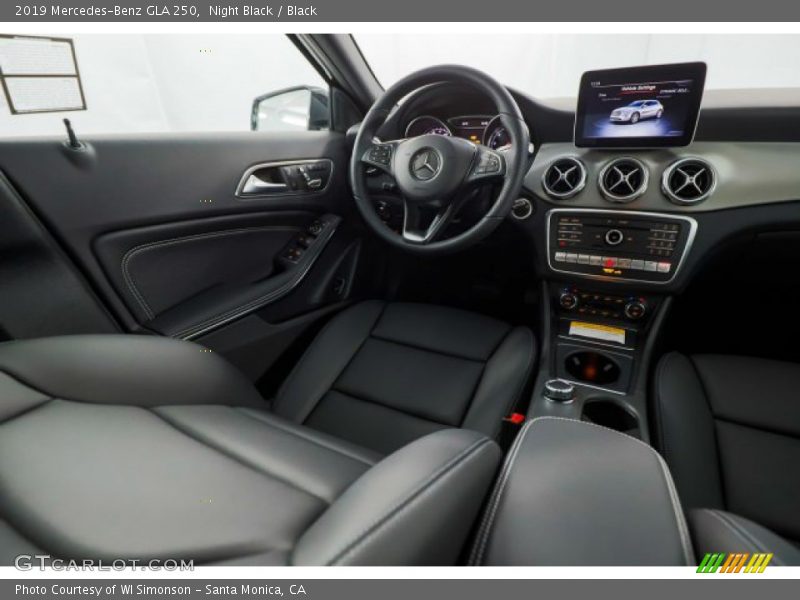 Night Black / Black 2019 Mercedes-Benz GLA 250