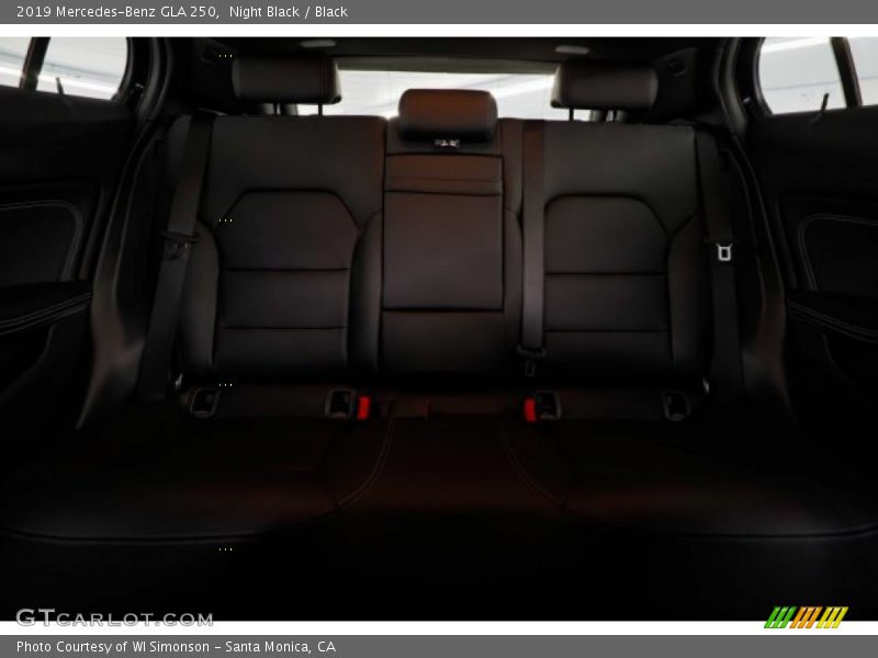 Night Black / Black 2019 Mercedes-Benz GLA 250