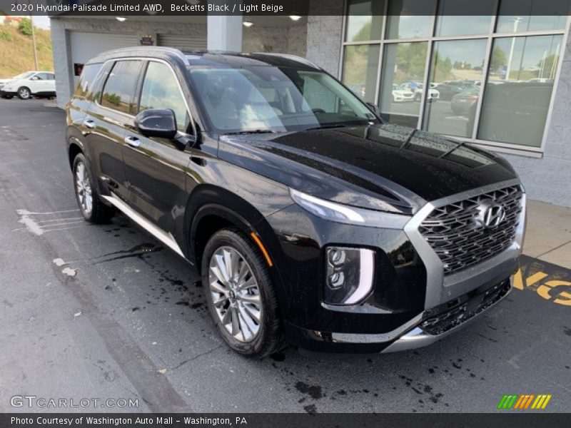 Front 3/4 View of 2020 Palisade Limited AWD