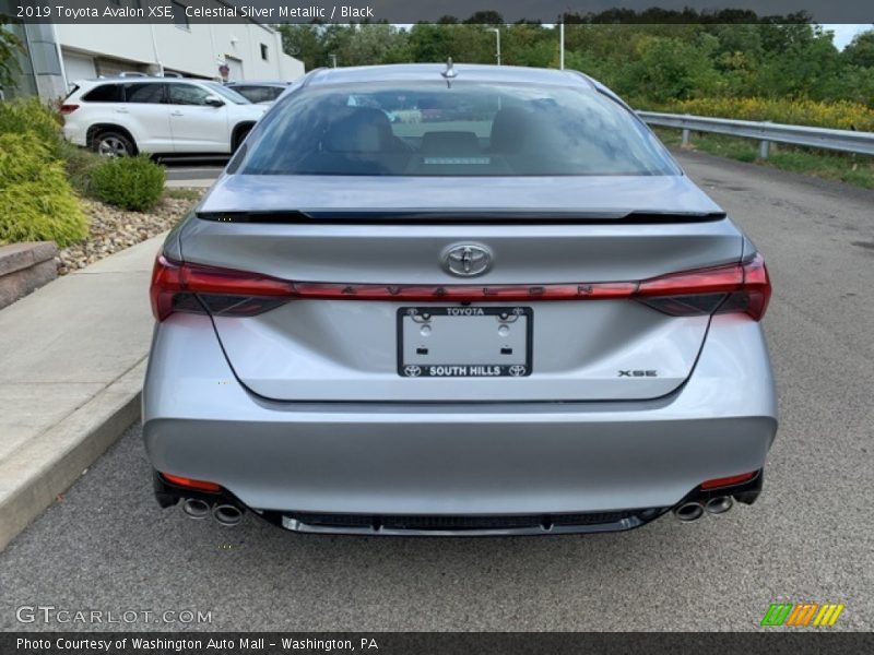 Celestial Silver Metallic / Black 2019 Toyota Avalon XSE