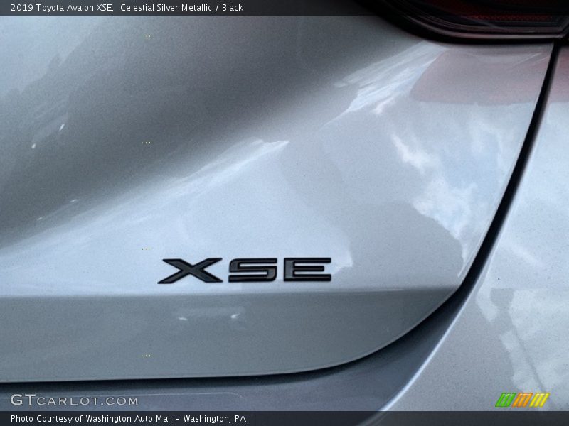 Celestial Silver Metallic / Black 2019 Toyota Avalon XSE